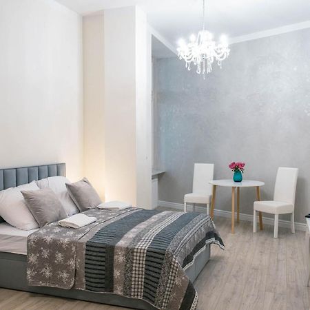 Apartament Grey Pearl Downtown Apartamento Varsovia Exterior foto